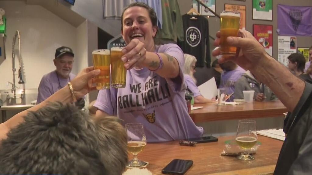 Valkyries fans pack Oakland bar to cheer on team as playoff series shifts to Atlanta — CBS Bay Area (KPIX), Portola Valley Dining news