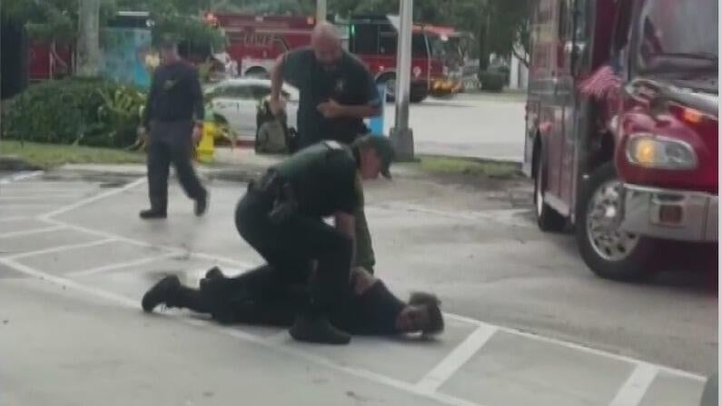 Woman accused of carjacking after stolen vehicle crash in Broward — CBS Miami, Portola Valley Community news