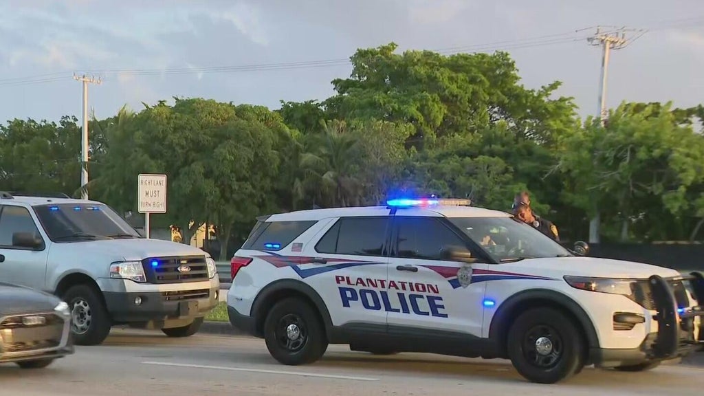 Deadly motorcycle crash shuts down lanes in Plantation — CBS Miami, Portola Valley Community news