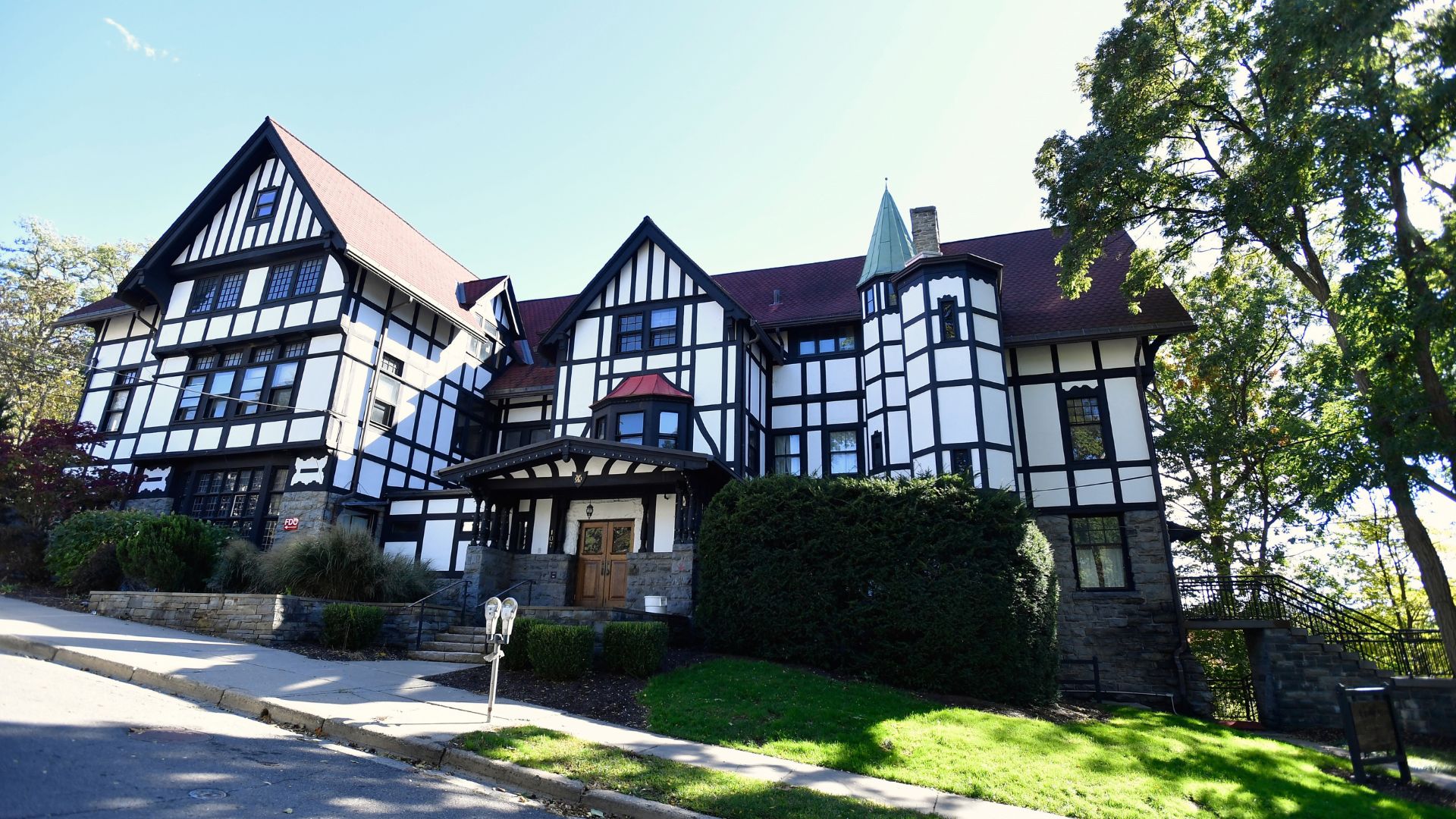 Cornell police received tip about Chi Phi fraternity seeking to keep alleged gang rape under wraps
— ABC 7 Bay Area