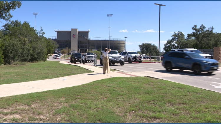Parents rush to Pieper High School during lockdown; two teens taken into custody — KENS 5 (San Antonio), Portola Valley Schools news