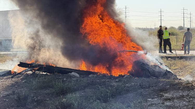 'You just want to help': Witness recounts deadly Fort Worth plane crash — WFAA (Dallas-Fort Worth), Portola Valley Community news