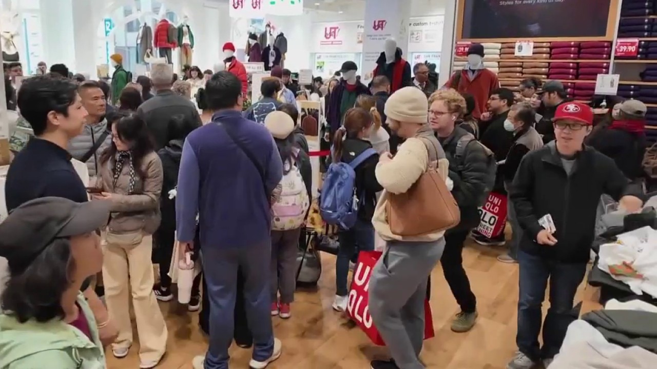 Crowds line up for grand opening of new Uniqlo store in SF — KTVU FOX 2 Bay Area, Portola Valley Business news