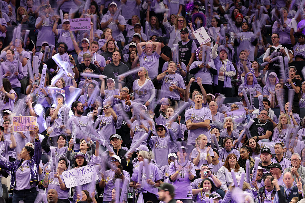 Here's why Valkryries game so early in the morning: some are annoyed — Portola Valley Sports news