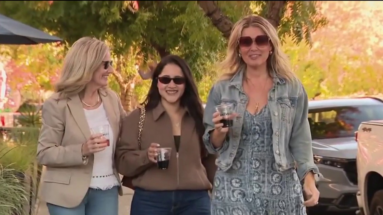 Yountville launches Napa Valley's first open-container entertainment zone — KTVU FOX 2 Bay Area, Portola Valley Community news